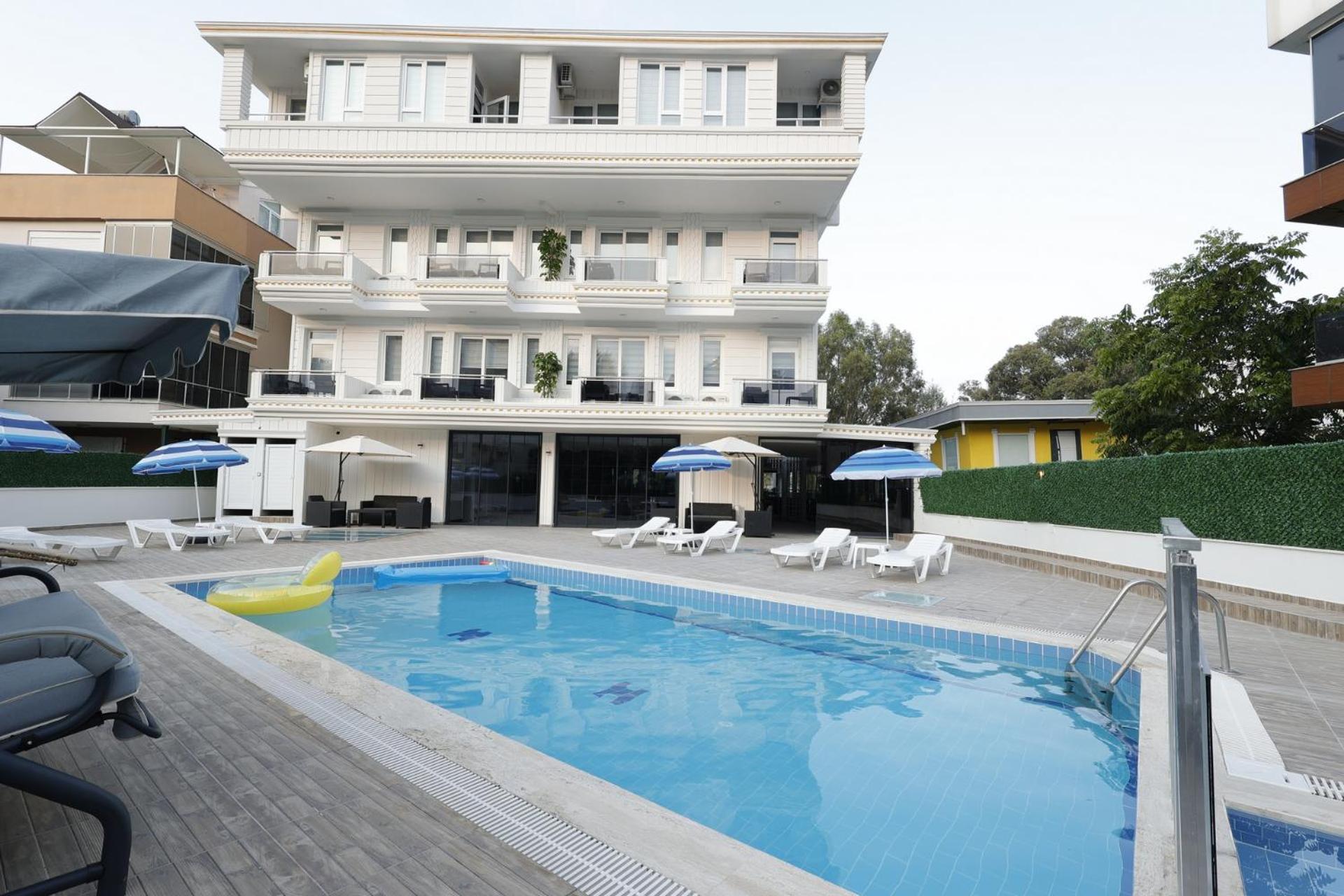 Mira Hotel Antalya Bagian luar foto